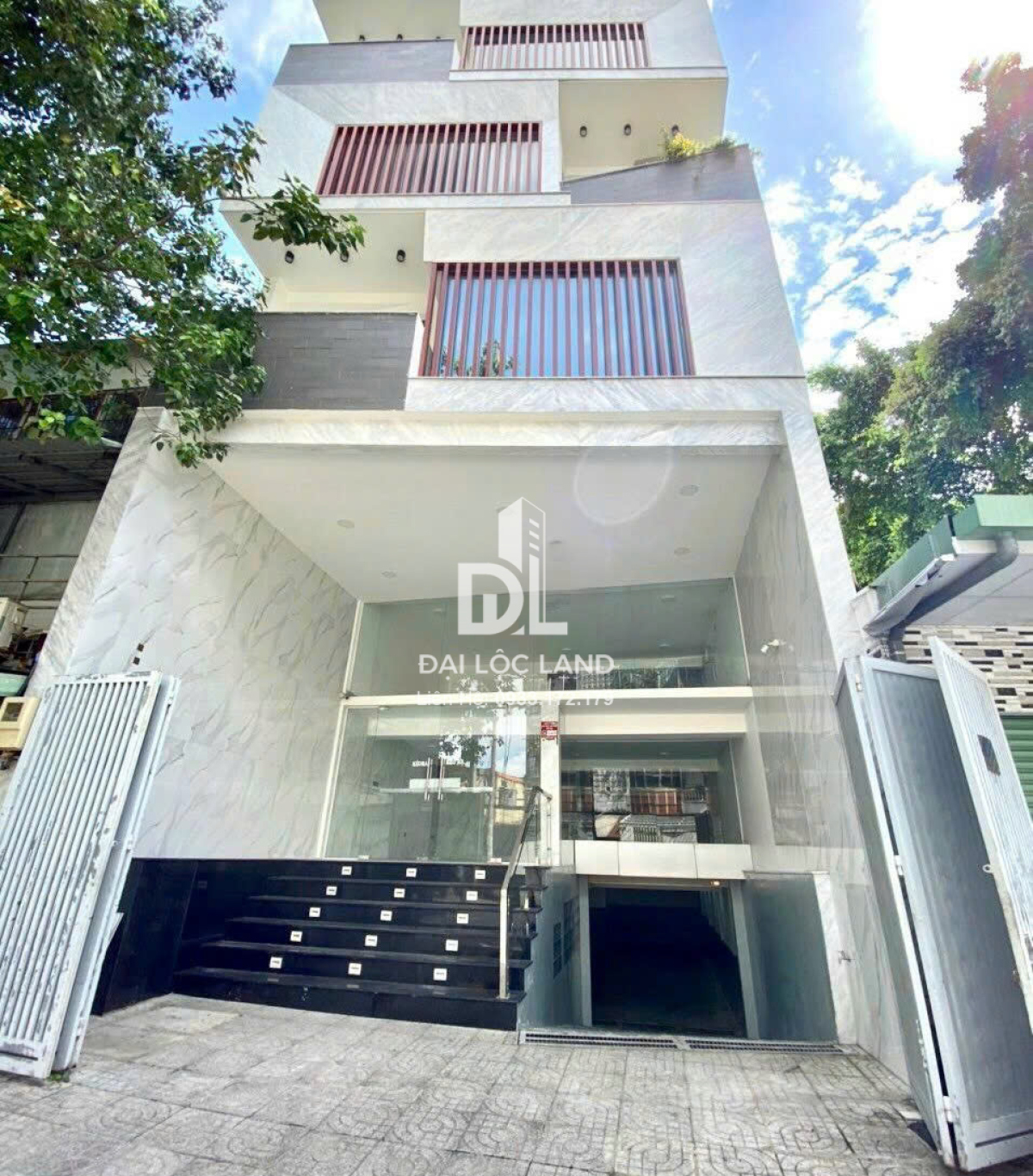 Building 236B Nguyễn Trọng Tuyển