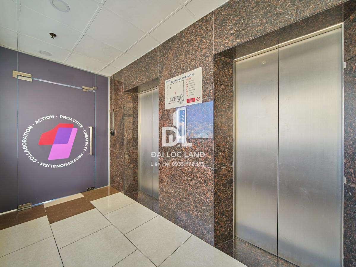 The Galleria Office Building