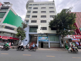 Building 302-304 Cao Thắng