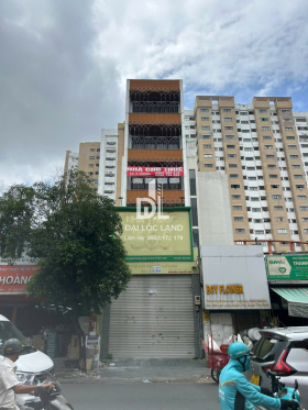 Building 662 Lạc Long Quân