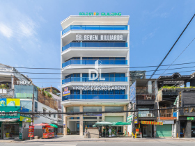 Gold Start Building