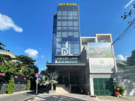 Len's Building